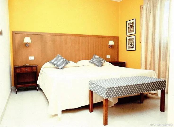 Apartamentos Hg Lomo Blanco Puerto del Carmen  0*, Puerto del Carmen (Lanzarote) España